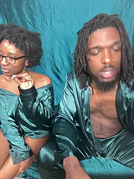 Snapshot of Fijixxxx chatting on 04/13/26, 02:37 Fijixxxx online show from 04/13/26, 02:37