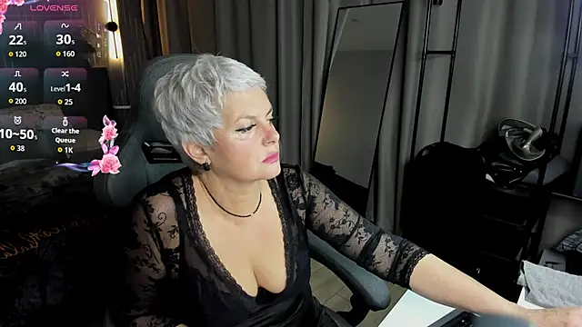 Snapshot of Linda_Zef1r chatting on 05/29/26, 01:11 Linda Zef1r online show from 05/29/26, 01:11