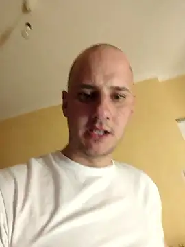 Snapshot of Daniel94699 chatting on 04/01/26, 09:54 Daniel94699 online show from 04/01/26, 09:54