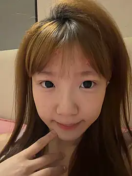 linlian3 online show from 04/19/26, 07:27