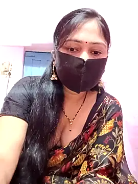 Pinki-girl online show from 05/12/26, 04:42