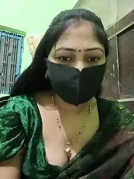 Snapshot of Pinki-girl chatting on 06/11/26, 04:09 Pinki-girl online show from 06/11/26, 04:09