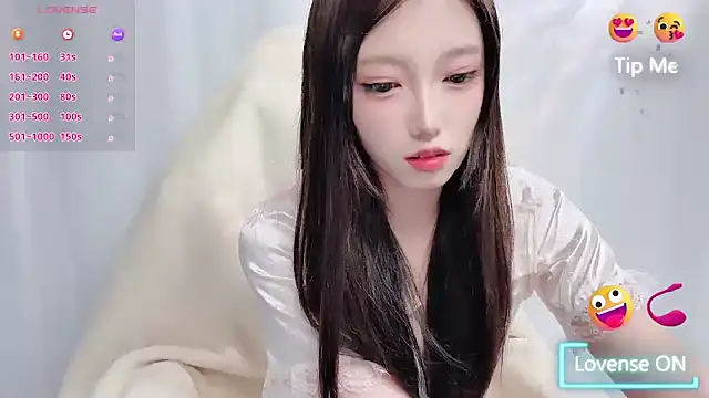 Snapshot of luckyuyu66 chatting on 04/07/26, 01:24 luckyuyu66 online show from 04/07/26, 01:24