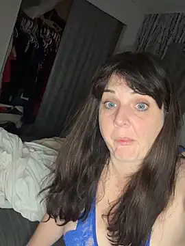 sensual235 online show from 04/19/26, 03:40