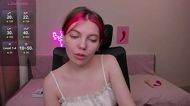Marie Reyess online show from 05/10/26, 05:11