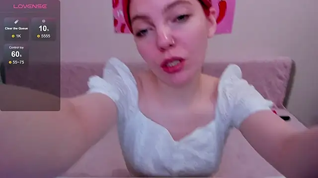 Marie Reyess online show from 05/25/26, 03:17