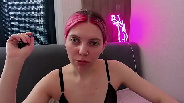 Marie Reyess online show from 04/22/26, 03:13