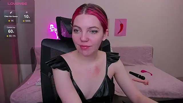 Marie Reyess online show from 05/13/26, 01:56
