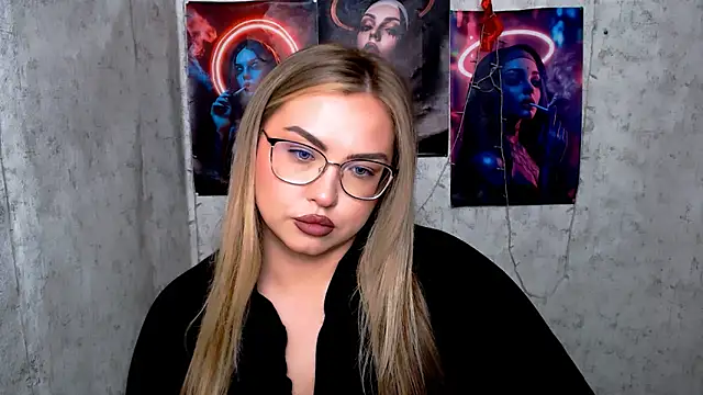 AminaSoul  online show from 04/27/26, 06:44