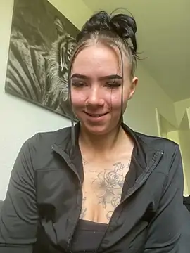 zoeelinks online show from 04/14/26, 10:09