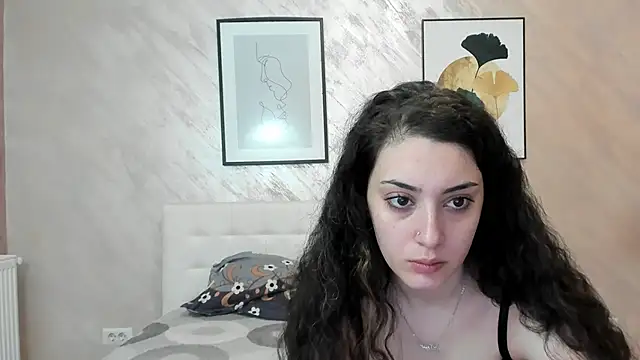 Snapshot of AnalSuzieBell chatting on 04/09/26, 05:41 AnalSuzieBell online show from 04/09/26, 05:41