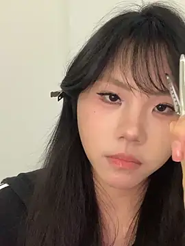 Lina 577 online show from 04/11/26, 07:45