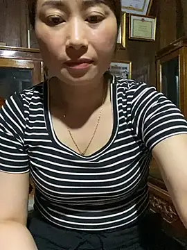 Snapshot of Ava_xxx chatting on 05/17/26, 03:23 Ava xxx online show from 05/17/26, 03:23