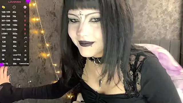 EmilyEmbears online show from 06/12/26, 06:33