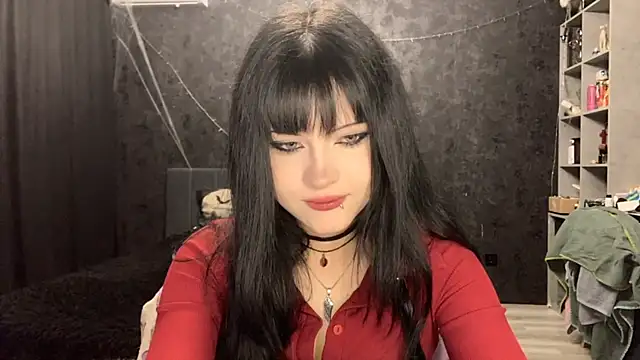 EmilyEmbears online show from 04/27/26, 05:16