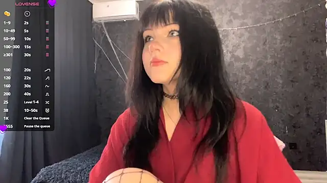 EmilyEmbears online show from 05/27/26, 06:10