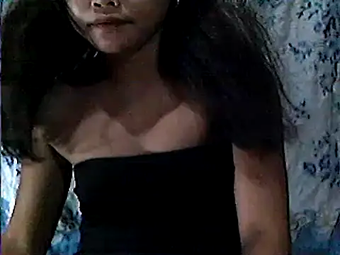 Snapshot of AsianPinay18 chatting on 04/12/26, 10:29 AsianPinay18 online show from 04/12/26, 10:29