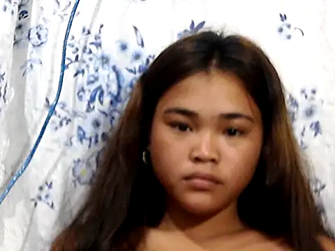 Snapshot of AsianPinay18 chatting on 04/07/26, 10:44 AsianPinay18 online show from 04/07/26, 10:44