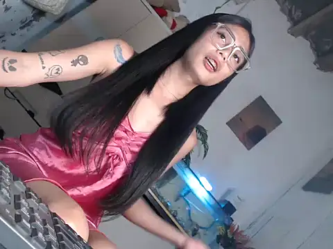 Snapshot of Martha4you chatting on 06/21/26, 05:46 Martha4you online show from 06/21/26, 05:46