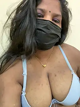 Snapshot of Shalu_naughty69 chatting on 06/10/26, 03:19 Shalu naughty69 online show from 06/10/26, 03:19