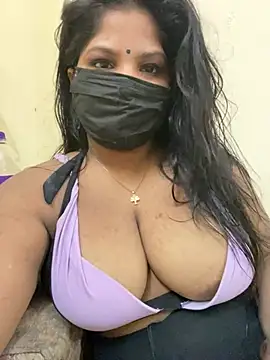 Snapshot of Shalu_naughty69 chatting on 07/09/26, 07:09 Shalu naughty69 online show from 07/09/26, 07:09
