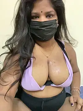 Snapshot of Shalu_naughty69 chatting on 06/21/26, 03:12 Shalu naughty69 online show from 06/21/26, 03:12