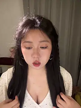 Snapshot of ooooBaby129 chatting on 04/05/26, 12:45 ooooBaby129 online show from 04/05/26, 12:45