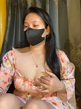 Mely2005 online show from 04/08/26, 12:56