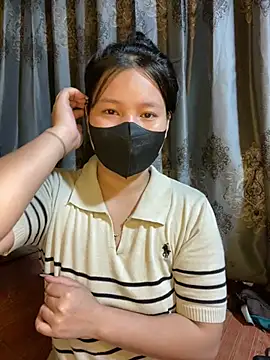 Mely2005 online show from 04/07/26, 01:07