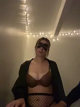jeunecoupleamateur online show from 04/27/26, 07:56