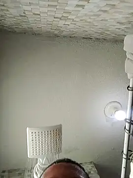 Snapshot of Lc022g chatting on 04/13/26, 11:58 Lc022g online show from 04/13/26, 11:58