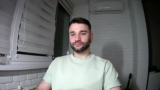 Snapshot of DaddySlava chatting on 04/01/26, 07:11 DaddySlava online show from 04/01/26, 07:11