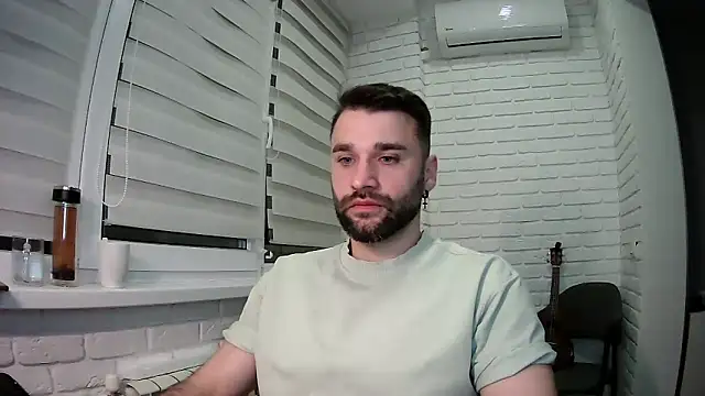 Snapshot of DaddySlava chatting on 04/06/26, 06:09 DaddySlava online show from 04/06/26, 06:09