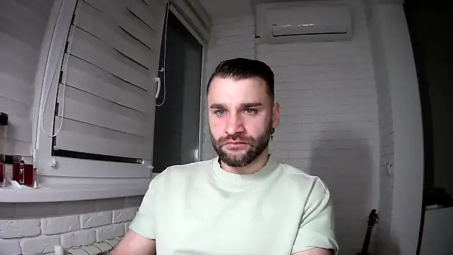 Snapshot of DaddySlava chatting on 04/02/26, 05:08 DaddySlava online show from 04/02/26, 05:08