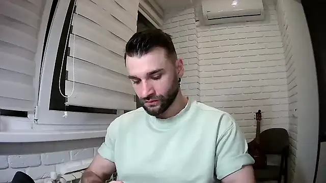 Snapshot of DaddySlava chatting on 04/05/26, 06:25 DaddySlava online show from 04/05/26, 06:25