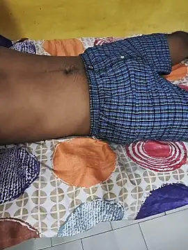 Snapshot of pinkdickmallu chatting on 05/19/26, 01:18 pinkdickmallu online show from 05/19/26, 01:18