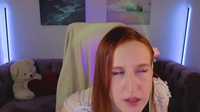 EvaBellea online show from 05/05/26, 01:36