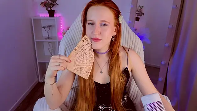 EvaBellea online show from 04/15/26, 01:26