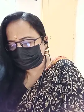 Snapshot of monisha_cam chatting on 06/15/26, 06:29 monisha cam online show from 06/15/26, 06:29