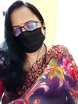 Snapshot of monisha_cam chatting on 04/29/26, 05:30 monisha cam online show from 04/29/26, 05:30