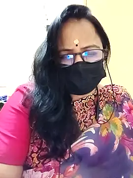 Snapshot of monisha_cam chatting on 04/17/26, 07:06 monisha cam online show from 04/17/26, 07:06
