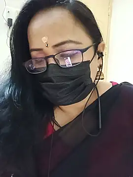 Snapshot of monisha_cam chatting on 07/17/26, 05:32 monisha cam online show from 07/17/26, 05:32