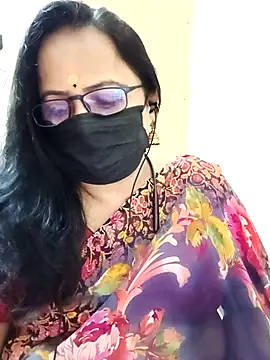 Snapshot of monisha_cam chatting on 04/20/26, 05:36 monisha cam online show from 04/20/26, 05:36