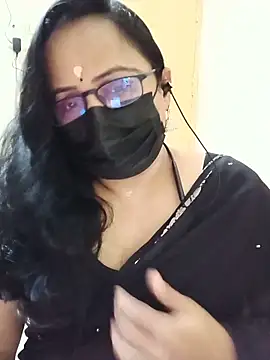Snapshot of monisha_cam chatting on 05/16/26, 06:18 monisha cam online show from 05/16/26, 06:18