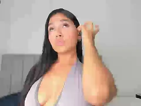 jazlycute   online show from 05/12/26, 07:53