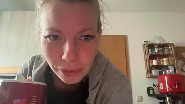 Snapshot of nursenextdoor901 chatting on 04/14/26, 06:18 nursenextdoor901 online show from 04/14/26, 06:18