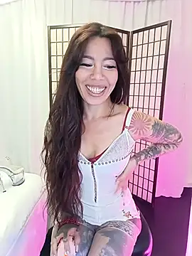 Polina P online show from 05/05/26, 10:18