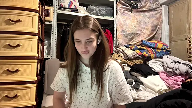 VelvetNoirra online show from 04/08/26, 03:24