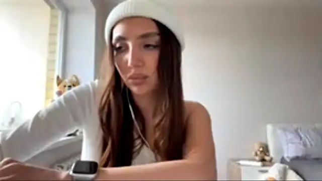 AlvinaMair online show from 04/07/26, 12:29