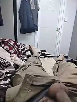 Snapshot of samosa7678 chatting on 04/14/26, 05:18 samosa7678 online show from 04/14/26, 05:18